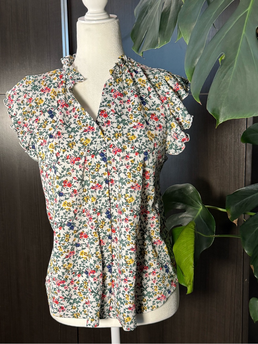 MELLODAY Cream Floral Ruffle Cap-Sleeve Blouse